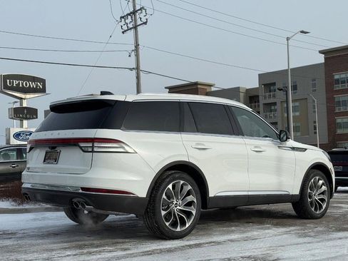 New 2026 Lincoln Aviator Reserve image 3