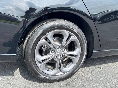 Used 2025 Honda Accord EX-L image 9