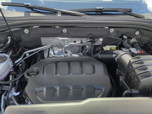 New 2026 Volkswagen Atlas Cross Sport SEL image 21