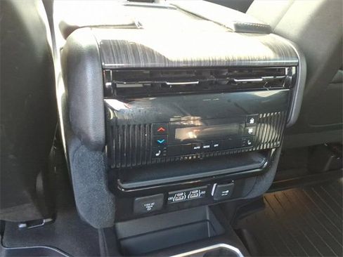 Used 2022 Jeep Wagoneer Series II w/ Convenience Group I image 15