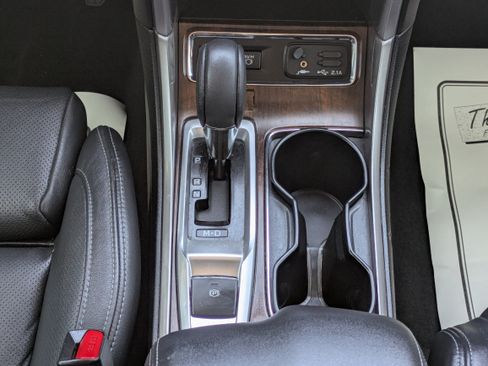 Used 2022 Subaru Ascent Touring AWD/4WD image 19
