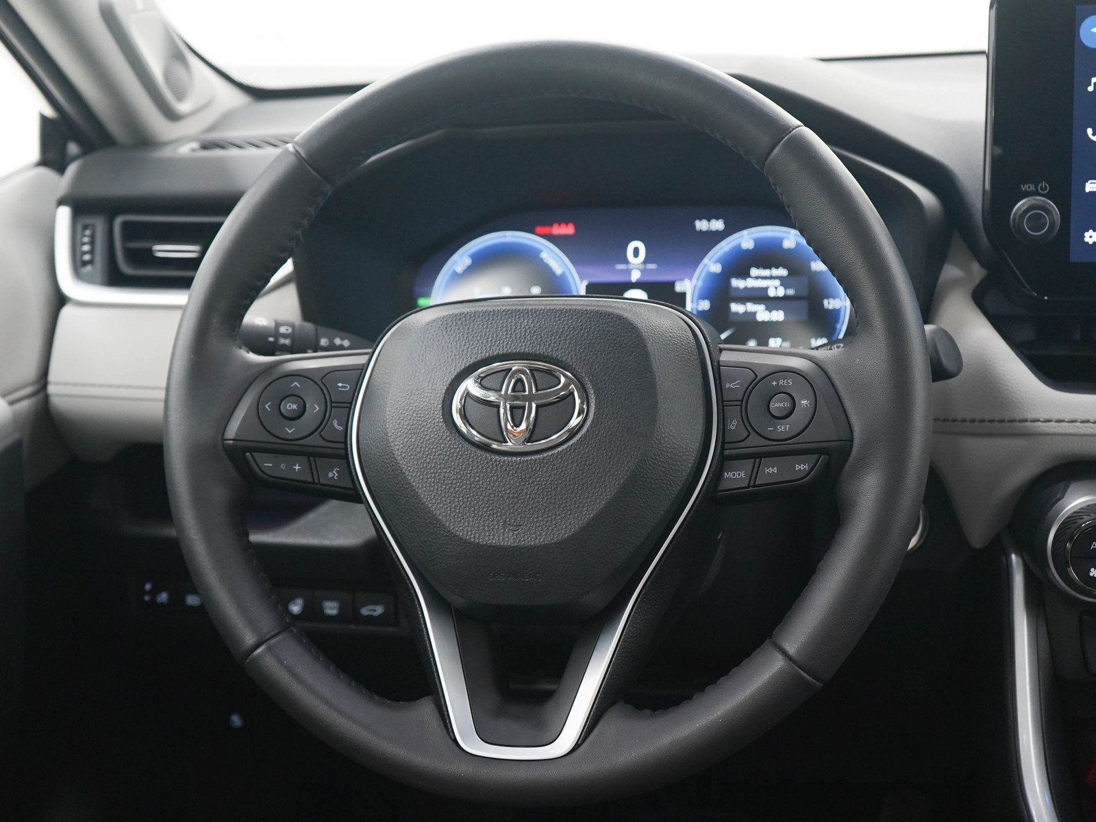 Used 2023 Toyota RAV4 Limited AWD/4WD image 17