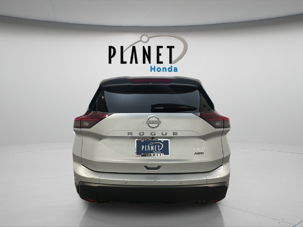Used 2024 Nissan Rogue S AWD/4WD image 7