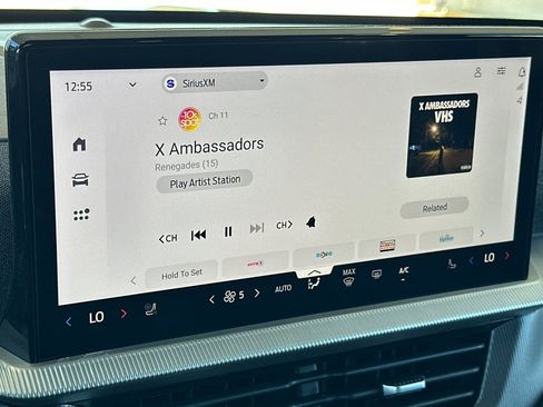 New 2025 Ford Explorer ST-Line image 18