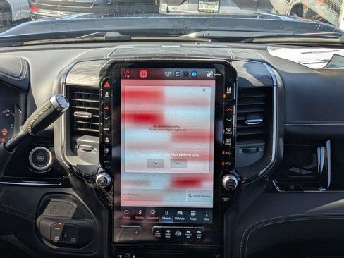 New 2026 RAM 2500 Limited AWD/4WD image 17
