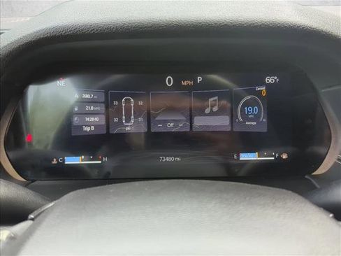 Used 2024 Jeep Grand Cherokee Altitude AWD/4WD image 12