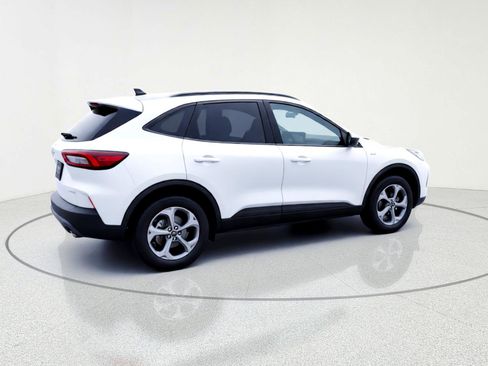 New 2026 Ford Escape ST-Line w/ Tech Pack #1 image 9