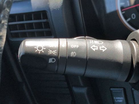 Used 2010 Nissan Titan SE w/ SE Value Truck Pkg AWD/4WD image 25