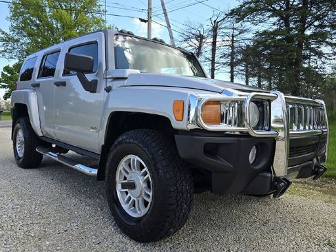 Used 2006 HUMMER H3 image 11