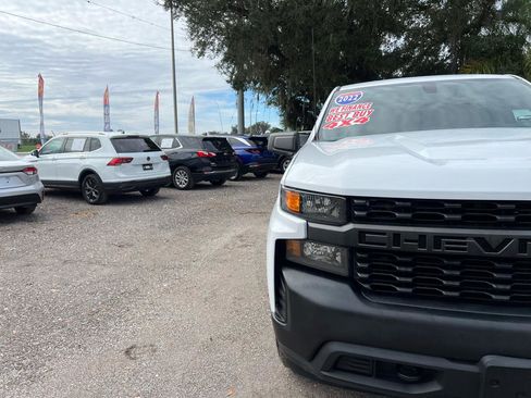 Used 2022 Chevrolet Silverado 1500 W/T w/ WT Fleet Convenience Package AWD/4WD image 9