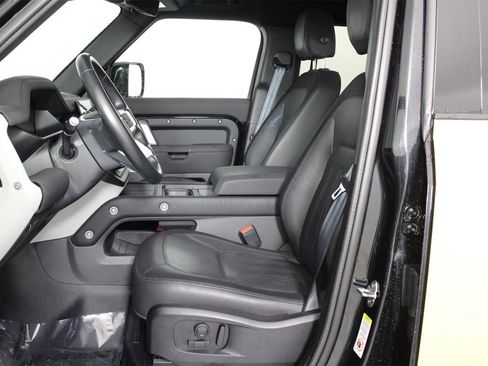 Used 2022 Land Rover Defender 110 X-Dynamic SE image 31