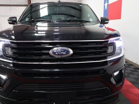 Used 2020 Ford Expedition Limited w/ Equipment Group 303A AWD/4WD image 23