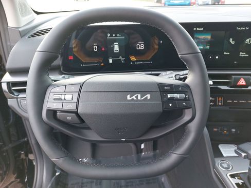 New 2026 Kia Sportage EX w/ EX Panorama Roof Package image 16