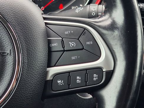 Used 2021 Jeep Compass Trailhawk w/ Convenience Group image 20