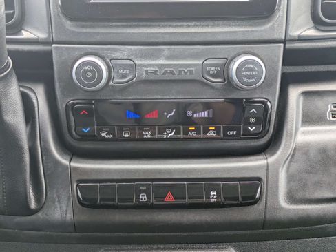 Used 2025 RAM ProMaster 2500 w/ Convenience Group FWD image 20