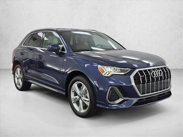 Used 2024 Audi Q3 2.0T Premium Plus AWD/4WD image 3