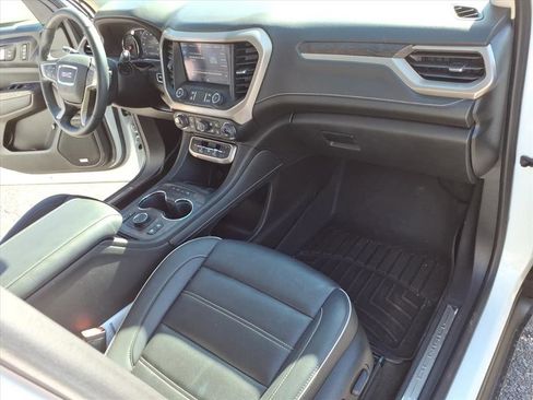Used 2023 GMC Acadia Denali w/ Denali Technology Package image 16
