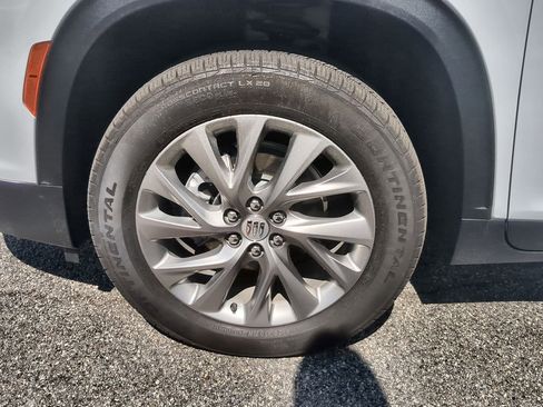 Used 2026 Buick Enclave Preferred w/ Power Package FWD image 33