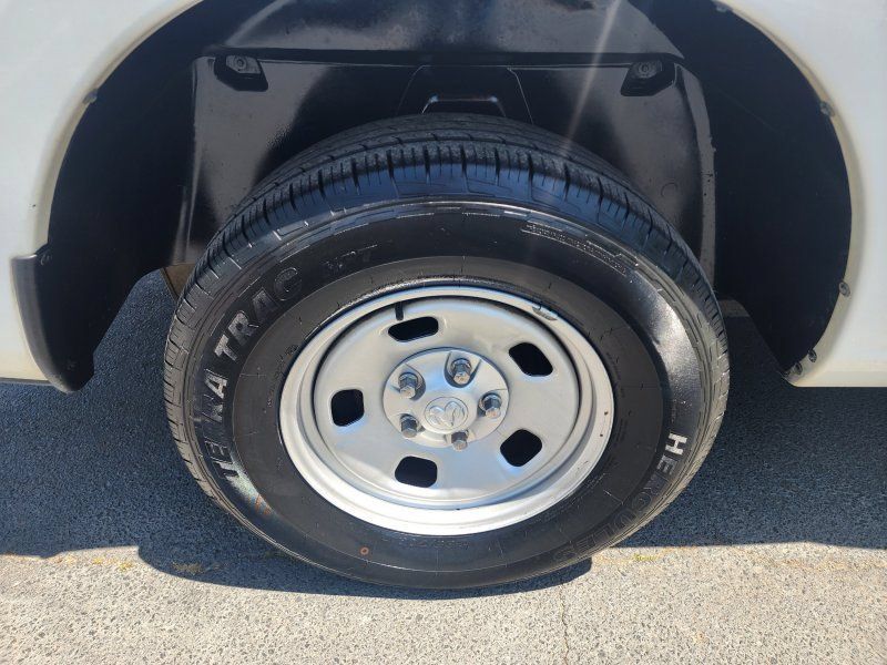 Used 2017 RAM 1500 Tradesman RWD image 19