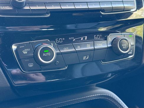 Used 2021 BMW X1 sDrive28i image 16