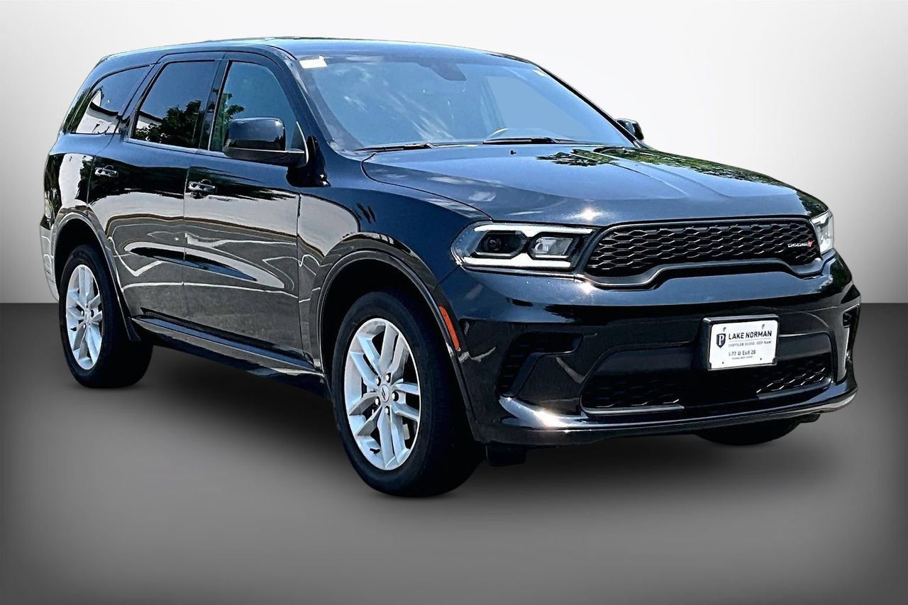 Certified 2025 Dodge Durango GT AWD/4WD image 1