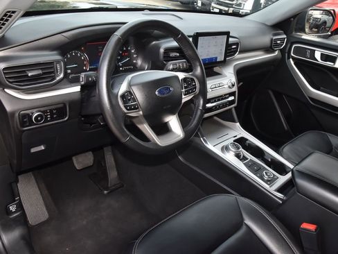 Used 2023 Ford Explorer XLT w/ Equipment Group 202A image 28