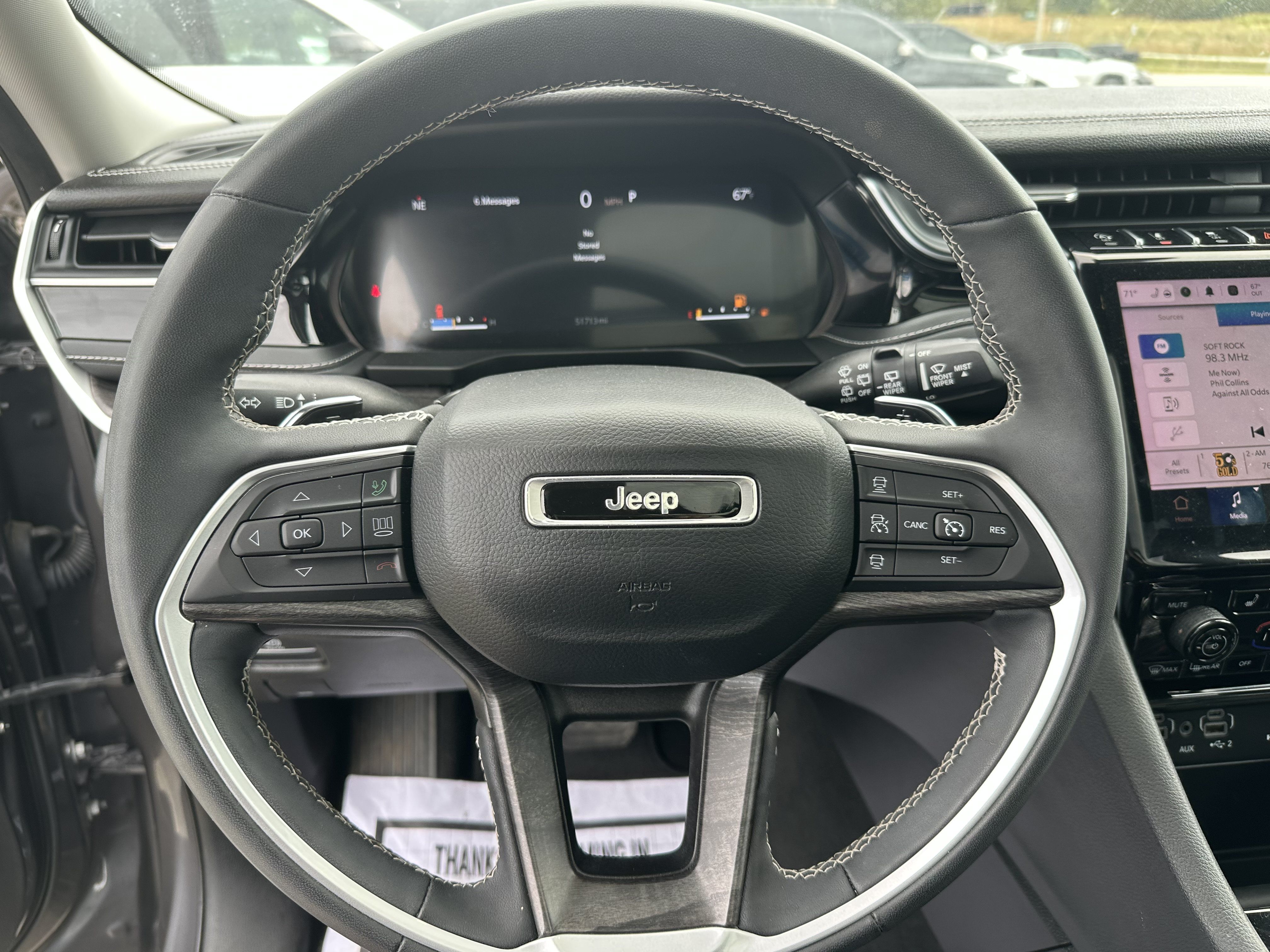 Used 2023 Jeep Grand Cherokee L Limited AWD/4WD image 13