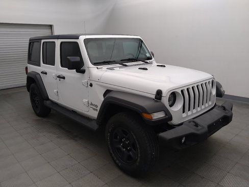 Used 2018 Jeep Wrangler Unlimited Sport AWD/4WD image 13