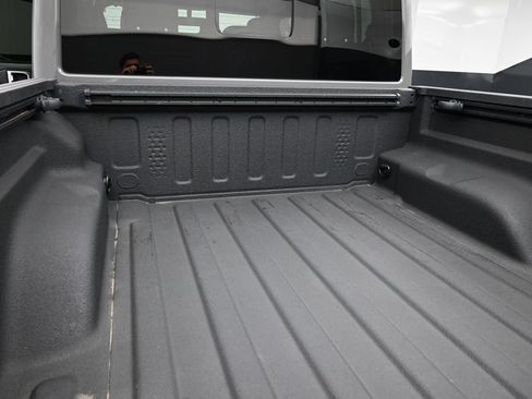 Used 2022 Jeep Gladiator Rubicon w/ LED Lighting Group AWD/4WD image 26