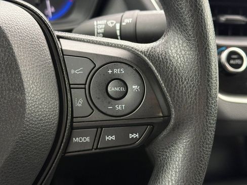 Used 2022 Toyota Corolla LE w/ Carpet Mat Package (TMS) FWD image 27