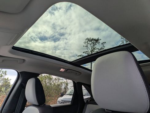 New 2026 Ford Escape Active w/ Active Premium Tech Pack image 24