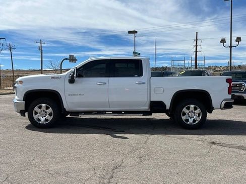 Used 2020 Chevrolet Silverado 2500 LTZ w/ LTZ Premium Package image 16