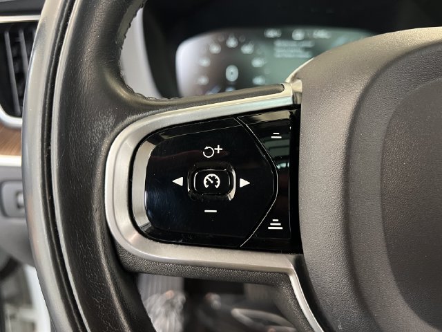 Used 2021 Volvo XC60 T5 Inscription w/ Advanced Package AWD/4WD image 41