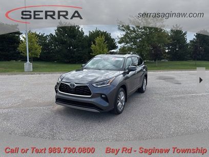 Used 2023 Toyota Highlander Platinum