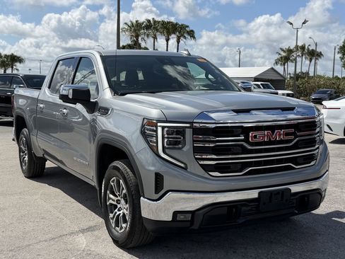 Certified 2025 GMC Sierra 1500 SLT AWD/4WD image 2