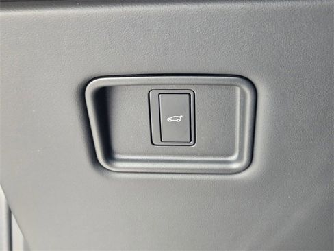 New 2025 Land Rover Range Rover Sport Dynamic SE image 15