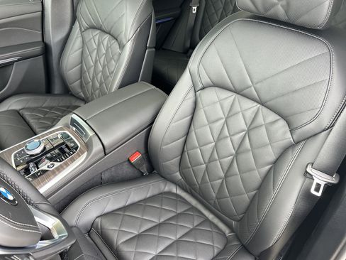 New 2026 BMW X5 xDrive40i w/ Executive Package image 48