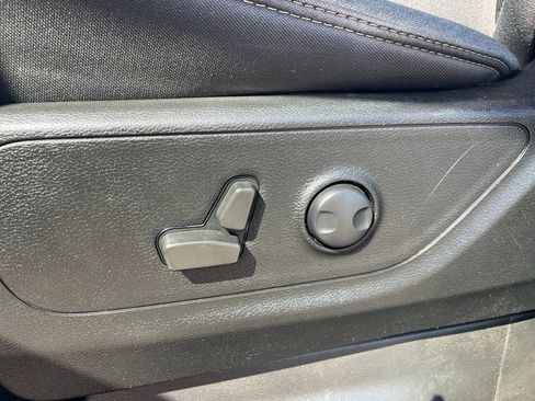 Used 2023 RAM 1500 Big Horn AWD/4WD image 24