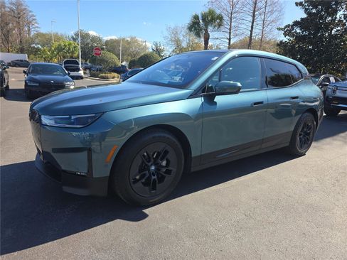 Used 2023 BMW iX xDrive50 w/ Premium Package image 5