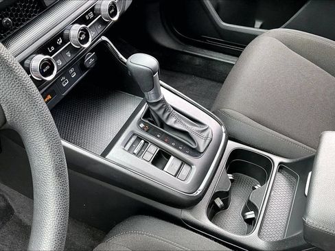 Used 2024 Honda CR-V EX image 15