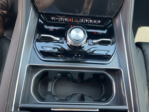 New 2024 Jeep Grand Wagoneer Series III w/ Rear Seat Video Group 1 image 19