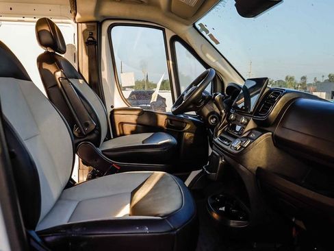 Used 2023 RAM ProMaster 2500 w/ Premium Convenience Group (B) FWD image 19