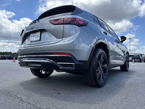 New 2025 Buick Envision Sport Touring image 10