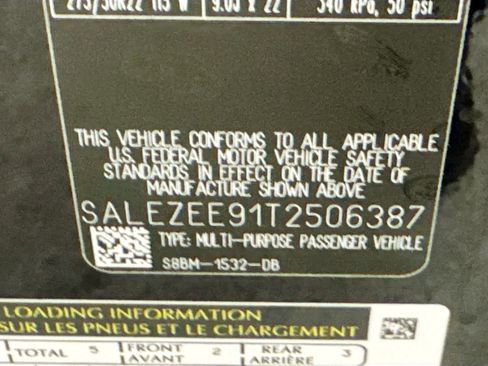 New 2026 Land Rover Defender 110 OCTA AWD/4WD image 31