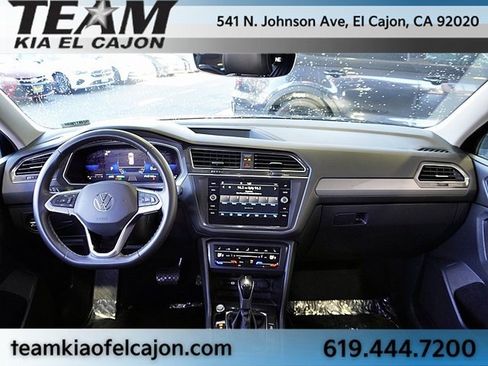 Used 2023 Volkswagen Tiguan SE image 19