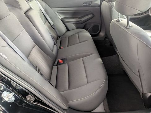 Used 2025 Nissan Altima 2.5 SV FWD image 29