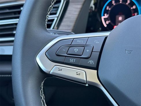 New 2025 Volkswagen Atlas SEL image 12