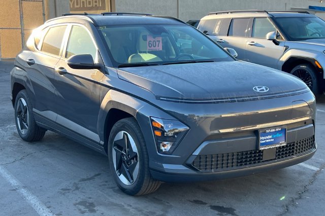 Certified 2024 Hyundai Kona SEL FWD image 2