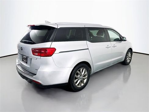 Used 2020 Kia Sedona EX image 7