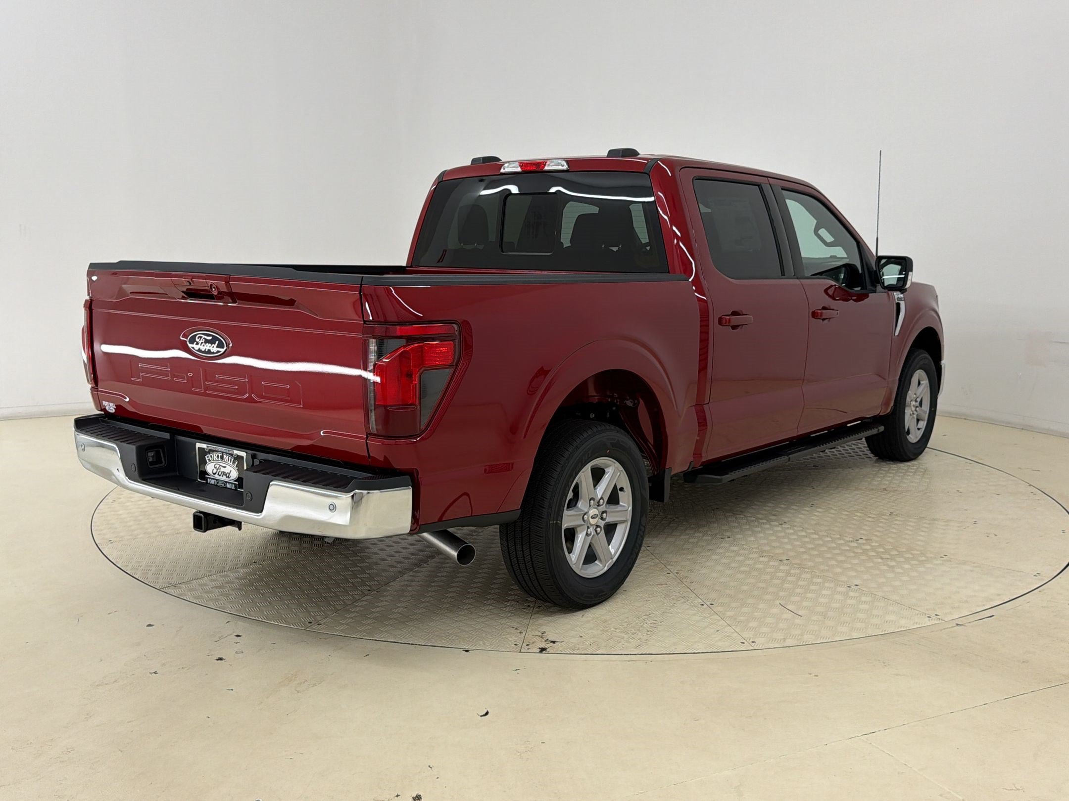 New 2026 Ford F150 XLT w/ Equipment Group 302A MID RWD image 9